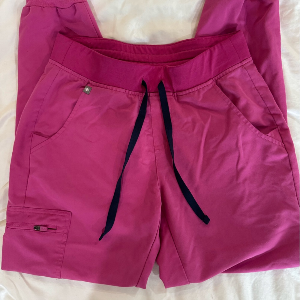 Pink Figs scrubs pants